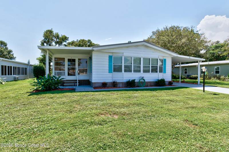 2 bedroom Mobile Home at 923 Hemlock Street, Haven Green Pinewood Sec Replat, Barefoot Bay — photo 2