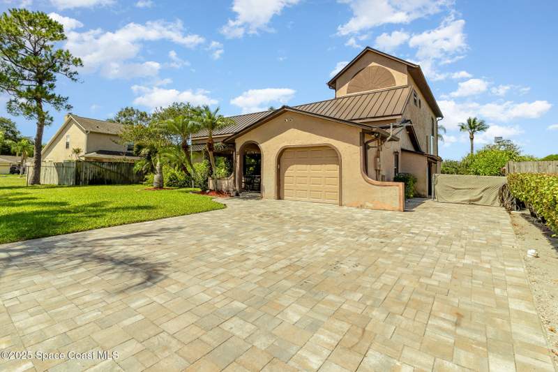 5 bedroom Single Family Residence at 2101 Lance Boulevard, Cocoa North Unit 5, Cocoa — photo 3