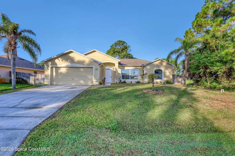 3 bedroom Single Family Residence at 1438 Gray Street, Port Malabar Unit 46, Palm Bay — photo 2