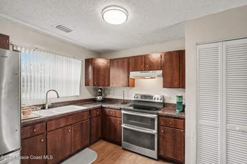 280 Tipton Road, Palm Bay FL - photo 10 of 18
