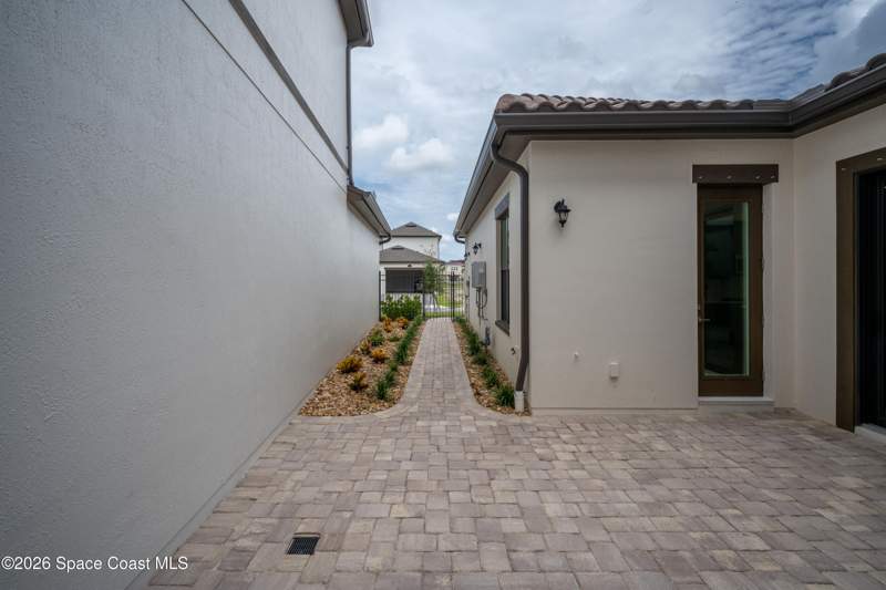 3 bedroom Single Family Residence at 2234 Salew Street, Reeling Park, Melbourne — photo 3