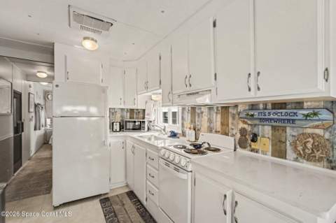 616 Pier Lane, Melbourne Beach FL - photo 6 of 26