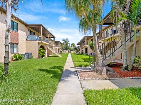129 San Paulo Circle #1-129, West Melbourne FL - photo 23 of 31