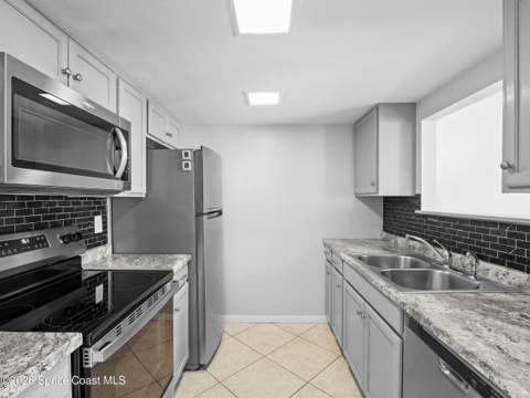 129 San Paulo Circle #1-129, West Melbourne FL - photo 6 of 31