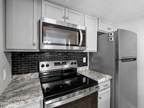 129 San Paulo Circle #1-129, West Melbourne FL - photo 7 of 31