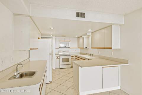 1395 Highway A1a Highway #302, Satellite Beach FL - photo 18 of 21