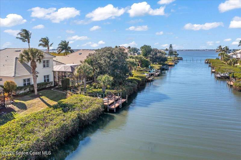 4 bedroom Single Family Residence at 5297 Solway Drive, Indian Landing Riverside, Melbourne Beach — photo 4