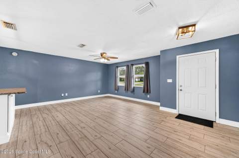 6075 Grissom Parkway, Cocoa FL - photo 6 of 35