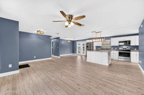 6075 Grissom Parkway, Cocoa FL - photo 8 of 35