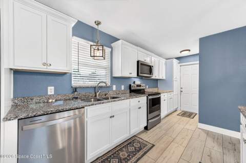 6075 Grissom Parkway, Cocoa FL - photo 15 of 35