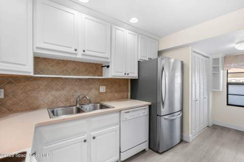 142 Palmetto Avenue #12-2, Indialantic FL - photo 8 of 29