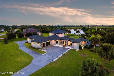 2453 Westhorpe Drive, Malabar FL - photo 7 of 83