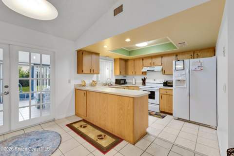 4037 Bayberry Drive, Melbourne FL - photo 9 of 33