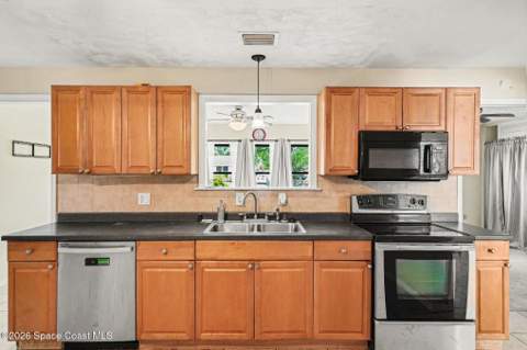 2608 Pepper Avenue, Melbourne FL - photo 15 of 31