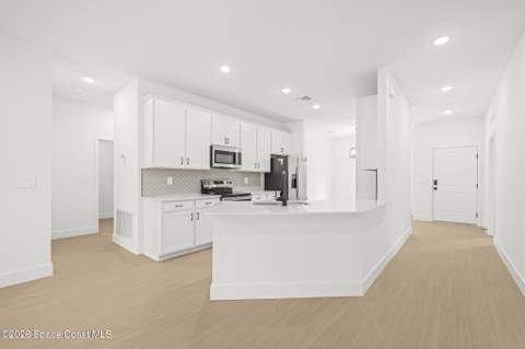 1024 Tevis Street, Palm Bay FL - photo 8 of 27