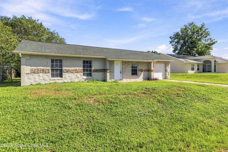 3 bedroom Single Family Residence at 643 Binney Street, Port Malabar Unit 7, Palm Bay — photo 2