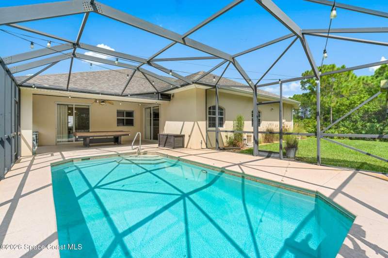 3 bedroom Single Family Residence at 4545 Celestial Drive, Riverview Terrace Secs N S U V, Grant-Valkaria — photo 2