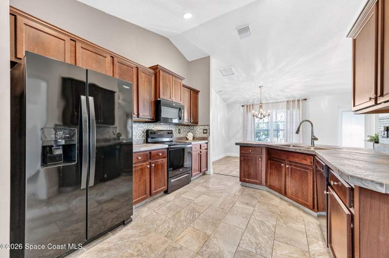 4 bedroom Single Family Residence at 1170 Yale Avenue, Port Malabar Unit 15, Palm Bay — photo 5