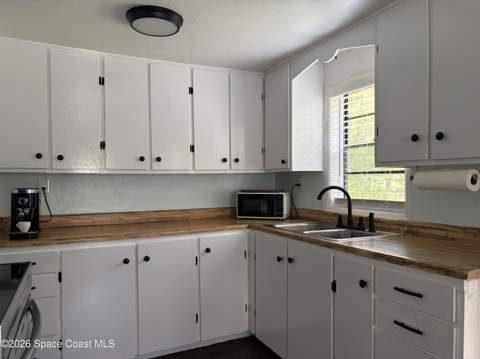 2365 Cottonwood Avenue, Melbourne FL - photo 9 of 35