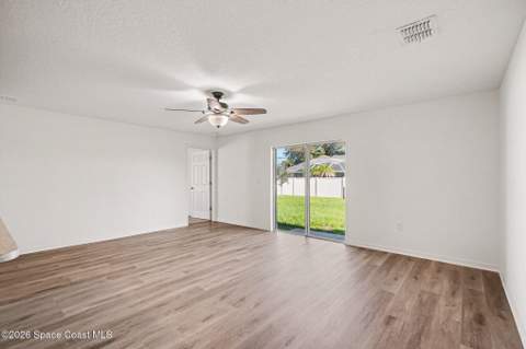 563 Gallagher Street, Palm Bay FL - photo 6 of 34