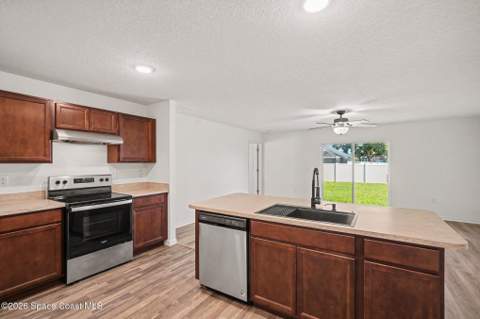 563 Gallagher Street, Palm Bay FL - photo 11 of 34