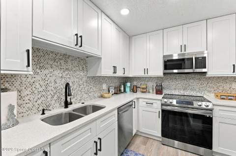 1197 Saint Andrews Drive, Rockledge FL - photo 12 of 48