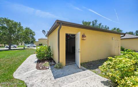 1100 Luminary Circle #106, Melbourne FL - photo 18 of 19
