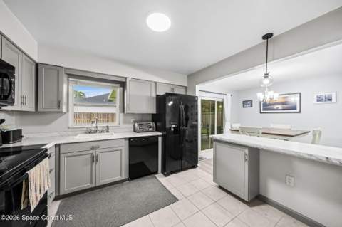 485 Ontario Street, Palm Bay FL - photo 9 of 28