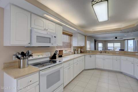 3360 S Atlantic Avenue #105, Cocoa Beach FL - photo 14 of 42