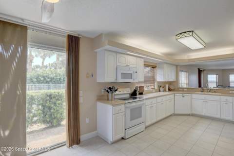 3360 S Atlantic Avenue #105, Cocoa Beach FL - photo 18 of 42