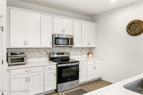 3210 Viridian Circle, West Melbourne FL - photo 13 of 47
