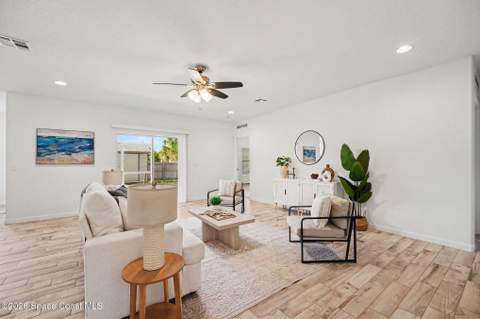 550 Dinner Street, Palm Bay FL - photo 6 of 31