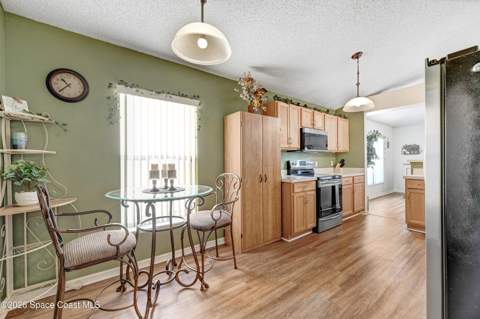 1652 La Maderia Drive, Palm Bay FL - photo 17 of 44