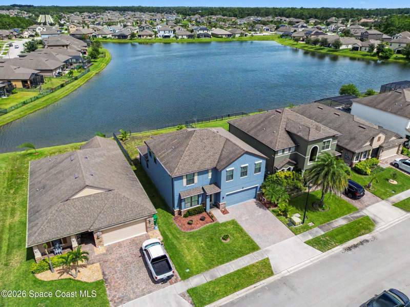 5 bedroom Single Family Residence at 1124 Musgrass Circle, Sawgrass Lakes, West Melbourne — photo 4