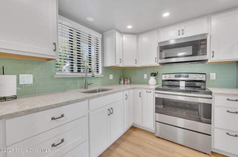 7101 Ridgewood Avenue #104, Cape Canaveral FL - photo 7 of 34