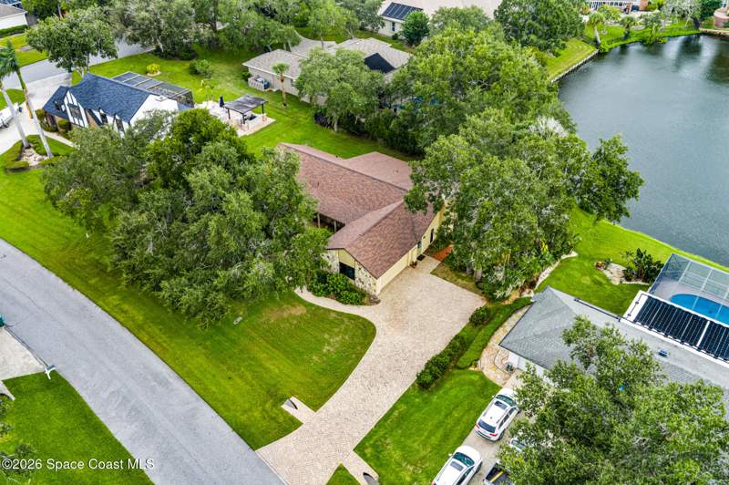 3 bedroom Single Family Residence at 624 Iroquois Street, Iroquois Village, Merritt Island — photo 2