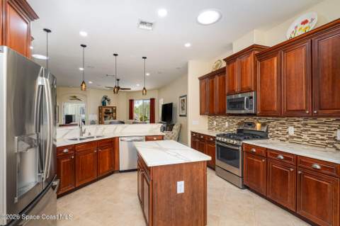 289 Pebble Hill Way, Rockledge FL - photo 7 of 37