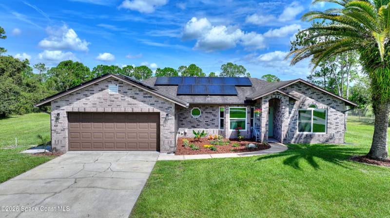 3 bedroom Single Family Residence at 3934 Burkholm Road, Mims, Mims — photo 4