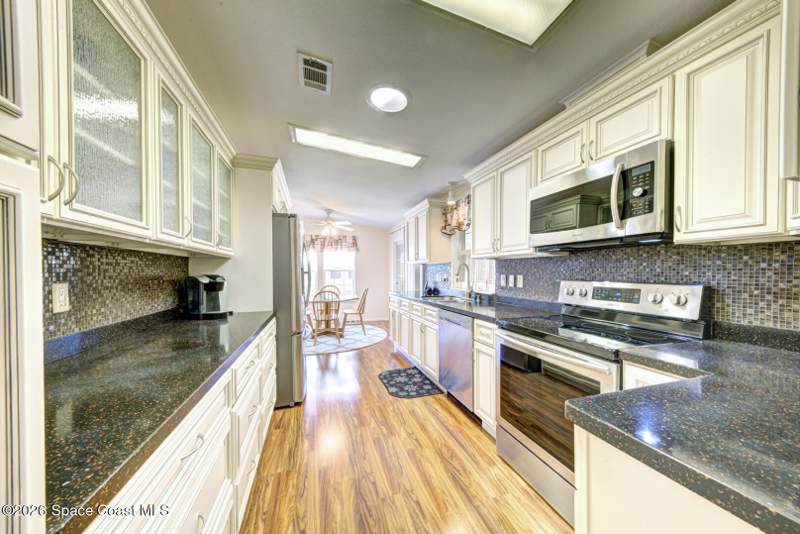 3 bedroom Manufactured Home at 182 Scenic Drive, Northwest Lakes Condo Ph IV, Cocoa — photo 4