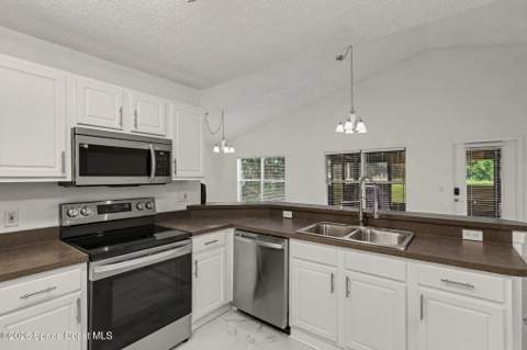 301 Bougainvillea Street, Palm Bay FL - photo 8 of 37