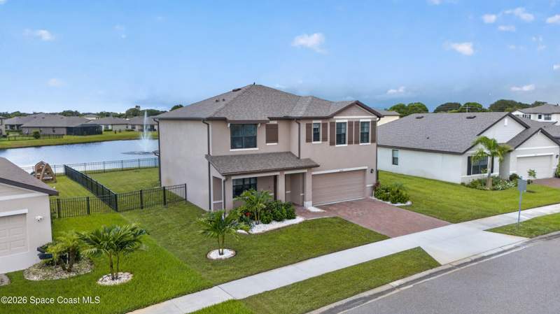 5 bedroom Single Family Residence at 5329 Waterfall Place, Crystal Bay, Grant — photo 3