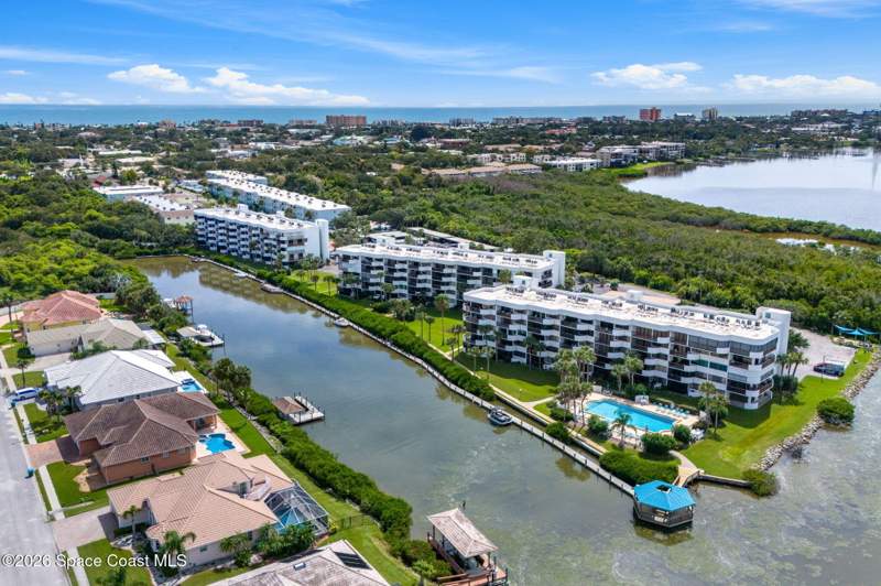 2 bedroom Condominium at 300 Columbia Drive ##2207, Treasure Island Club Condo Ph II, Cape Canaveral — photo 2
