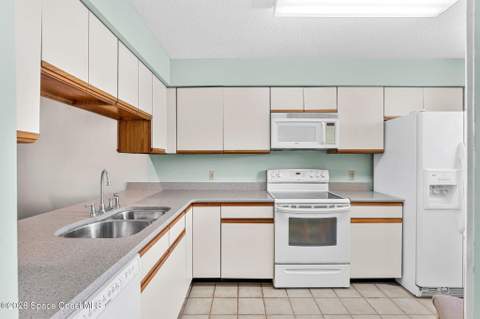 300 Columbia Drive ##2207, Cape Canaveral FL - photo 12 of 57