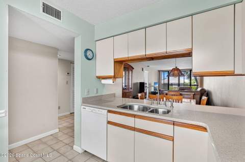 300 Columbia Drive ##2207, Cape Canaveral FL - photo 15 of 57