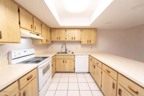810 Poinsetta Drive #10, Indian Harbour Beach FL - photo 20 of 30
