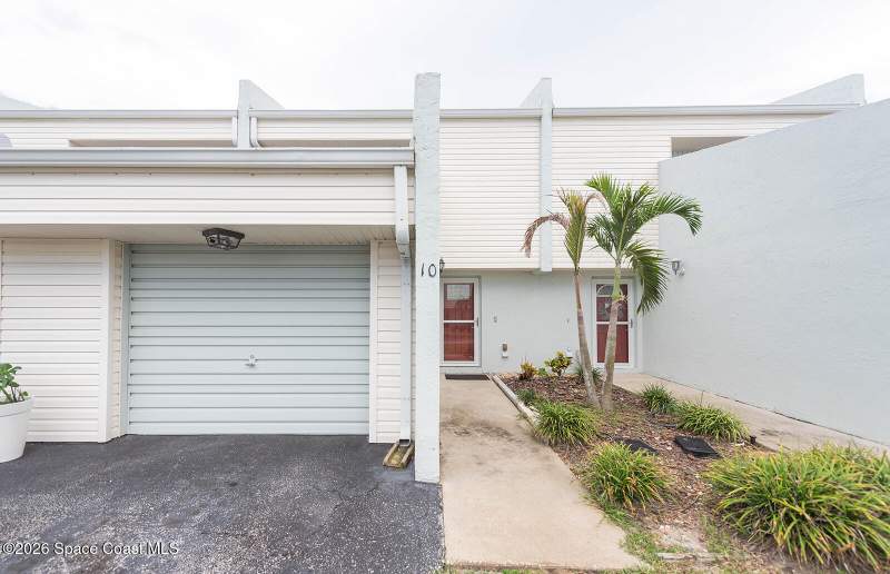 2 bedroom Townhouse at 810 Poinsetta Drive #10, Subd of W 270ft of N 620ft of NW 1/4 of NW 1/4, Indian Harbour Beach — photo 2