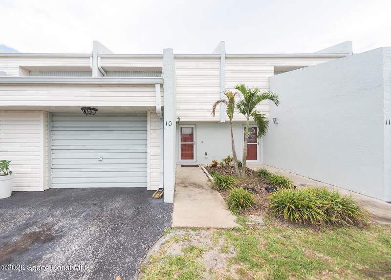2 bedroom Townhouse at 810 Poinsetta Drive #10, Subd of W 270ft of N 620ft of NW 1/4 of NW 1/4, Indian Harbour Beach — photo 3