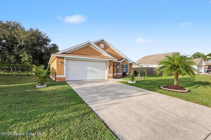 3 bedroom Single Family Residence at 301 Bougainvillea Street, Port Malabar Unit 13, Palm Bay — photo 3