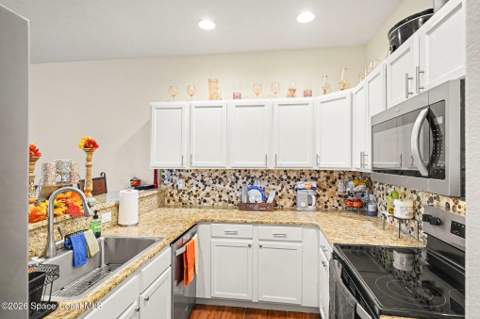 1020 Venetian Drive #102, Melbourne FL - photo 13 of 35