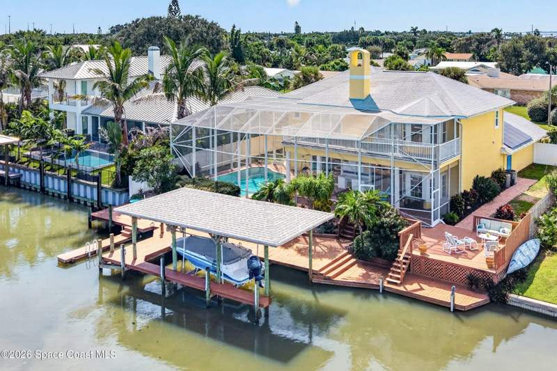 4 bedroom Single Family Residence at 404 Riverview Lane, Harbor East Sec 3 Amended, Melbourne Beach — photo 4